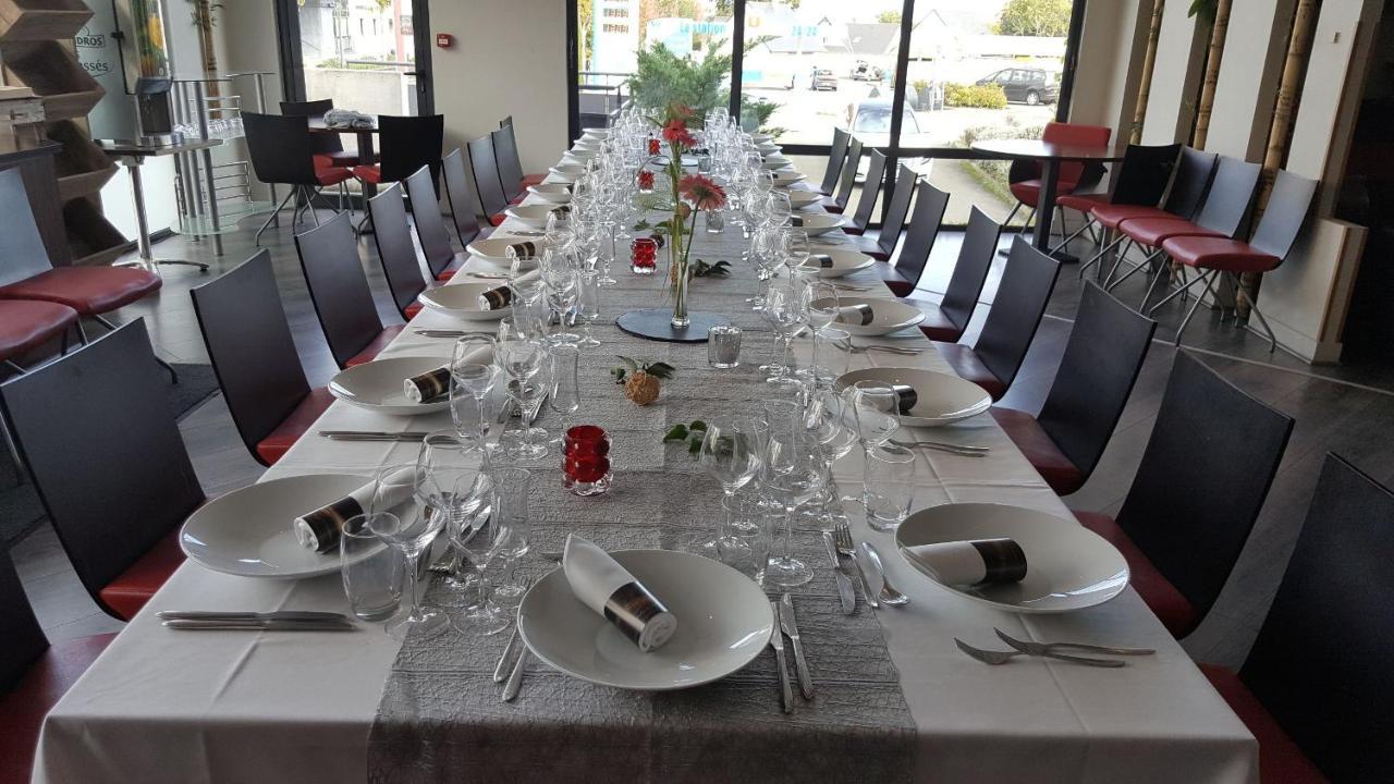 Hotel De Loire Et Restaurant Les Bateliers Trélazé エクステリア 写真